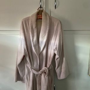 Womens m/l bathrobe light pale pink